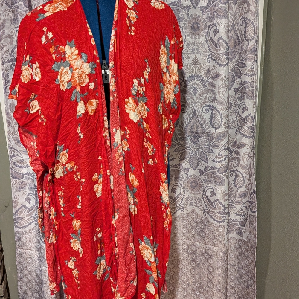 Xhilaration Red Floral Kimono